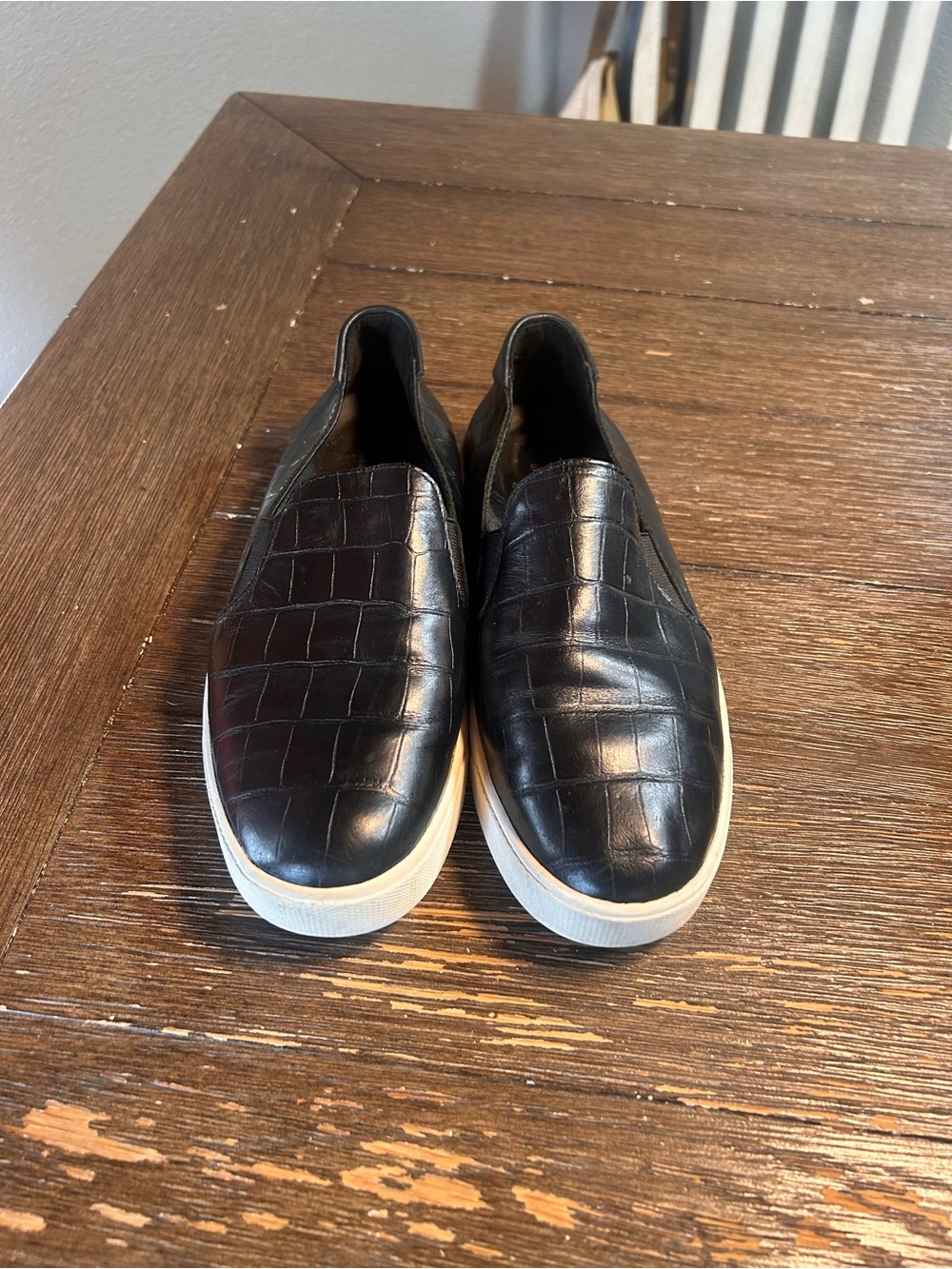 Cole Haan Grandseries croc embossed leather slip ons size 6.5 - Picture 2 of 10